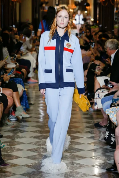 Look 6
